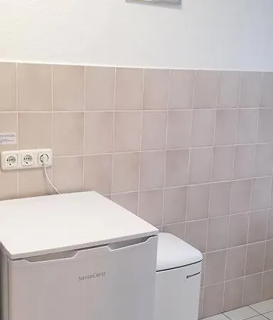 Zentral Gelegene, Ruhige 1 Am Park - Self Check In קיל