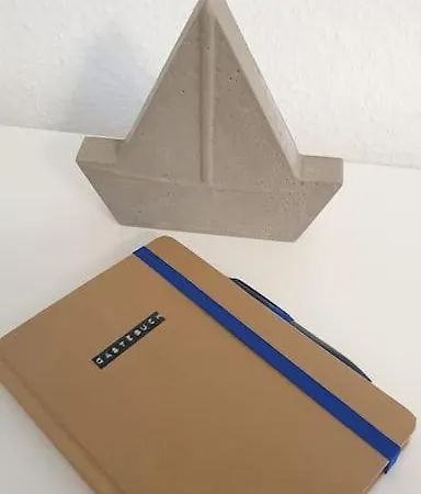 Zentral Gelegene, Ruhige 1 Am Park - Self Check In קיל