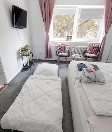 דירה Zentral Gelegene, Ruhige 1 Am Park - Self Check In