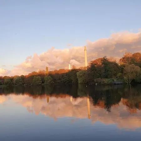 Zentral Gelegene, Ruhige 1 Am Park - Self Check In דירה קיל